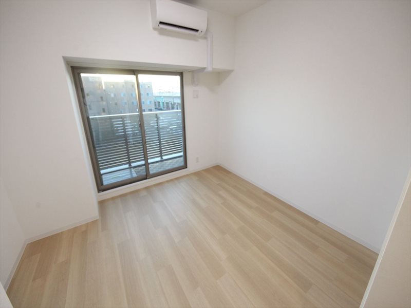 その他部屋・スペース　洋室8.7帖　広々としたお部屋です