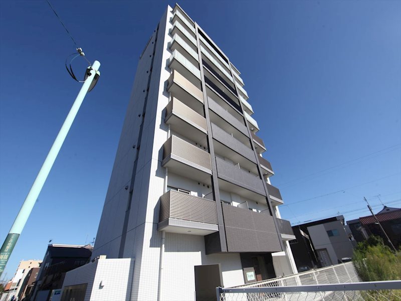 建物外観　外観　オートロック　宅配ＢＯＸ　防犯カメラ付き