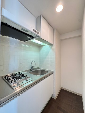 キッチン　2口コンロのシステムキッチン