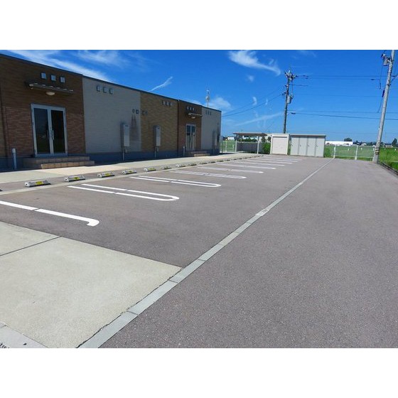 駐車場　融雪駐車場