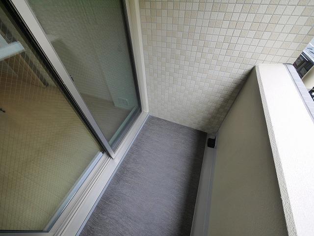 バルコニー　外からの目が気にならないバルコニーで洗濯物が干せます