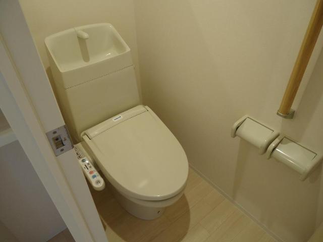 バス・シャワールーム　シャワー付トイレ