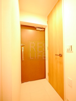 玄関　フレンシア四谷左門町