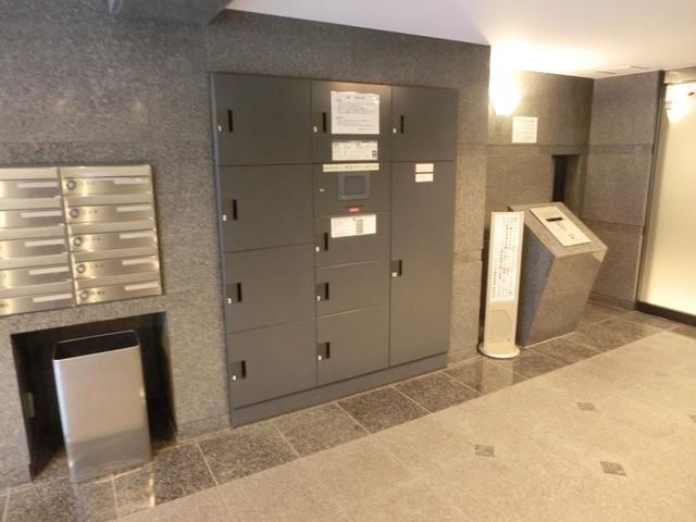 その他設備　★不在時も安心の宅配ボックス付き★