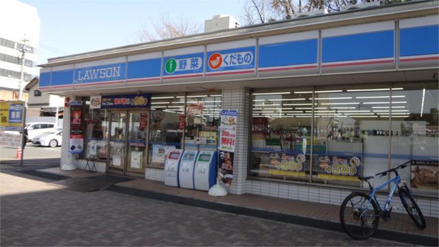 コンビニ　ローソン　中川松重町店（コンビニ）まで462m