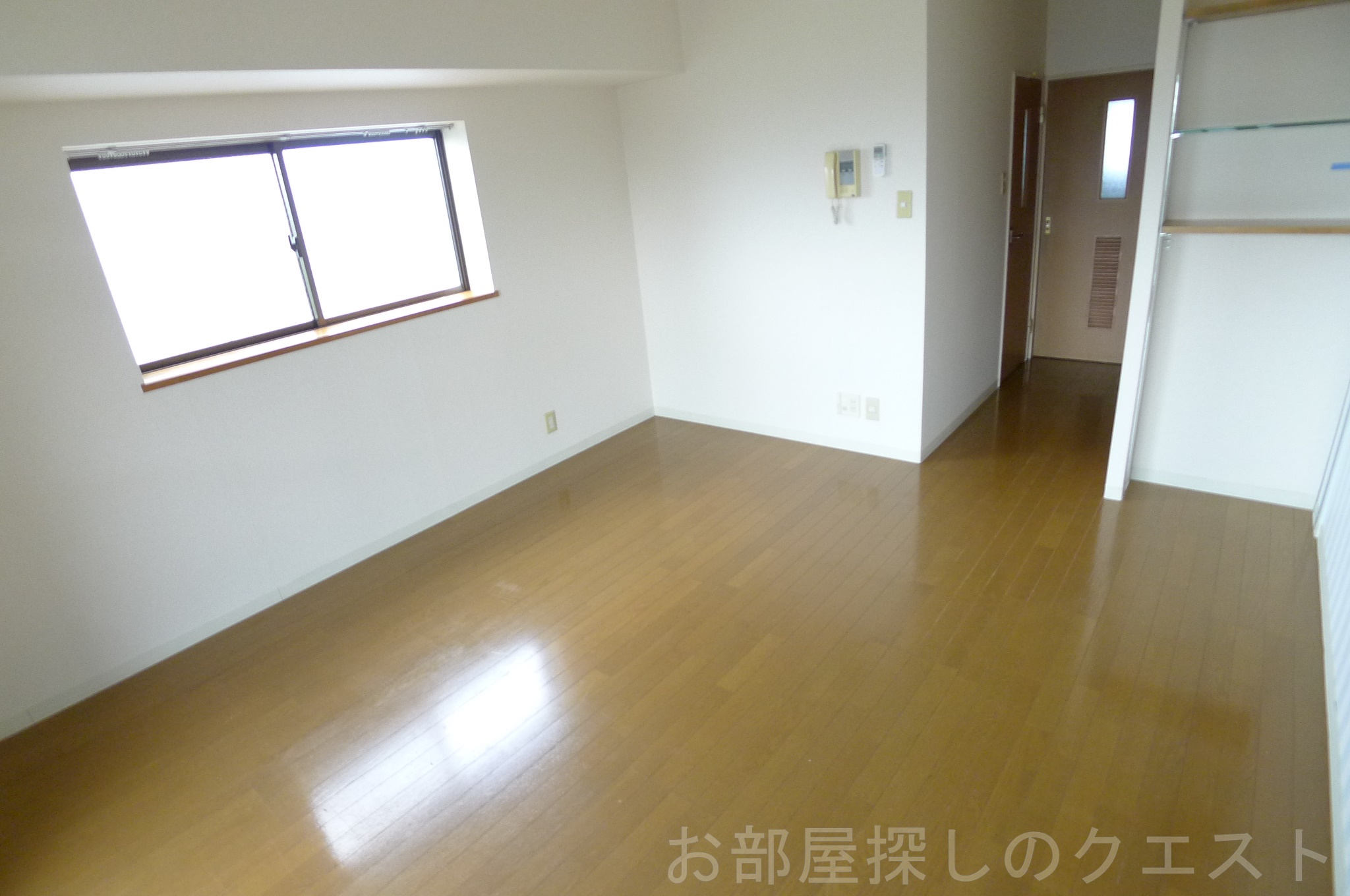 居室・リビング　（写真は同物件イメージ）