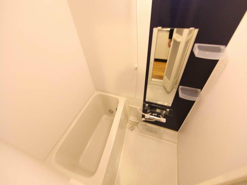 バス・シャワールーム　追い焚き・オートバス機能付お風呂