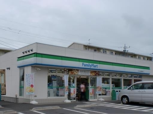 コンビニ　ファミリーマート ひたちなか昭和通り店（コンビニ）まで258m