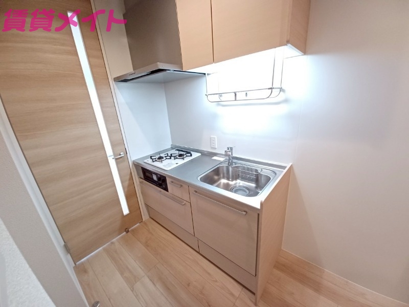 キッチン　同型参考写真