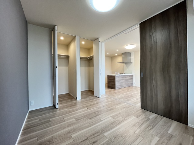 その他部屋・スペース　仕切りで自由に使える洋室のお部屋☆