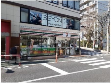 コンビニ　セブンイレブン新宿筑土八幡町店（コンビニ）まで58m