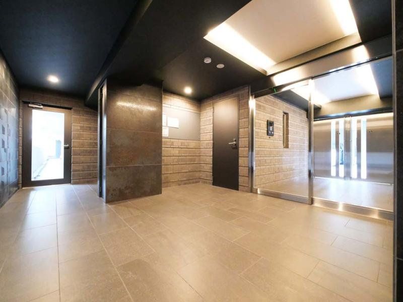 エントランス　エントランス