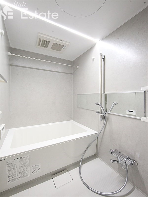 バス・シャワールーム　バスルーム