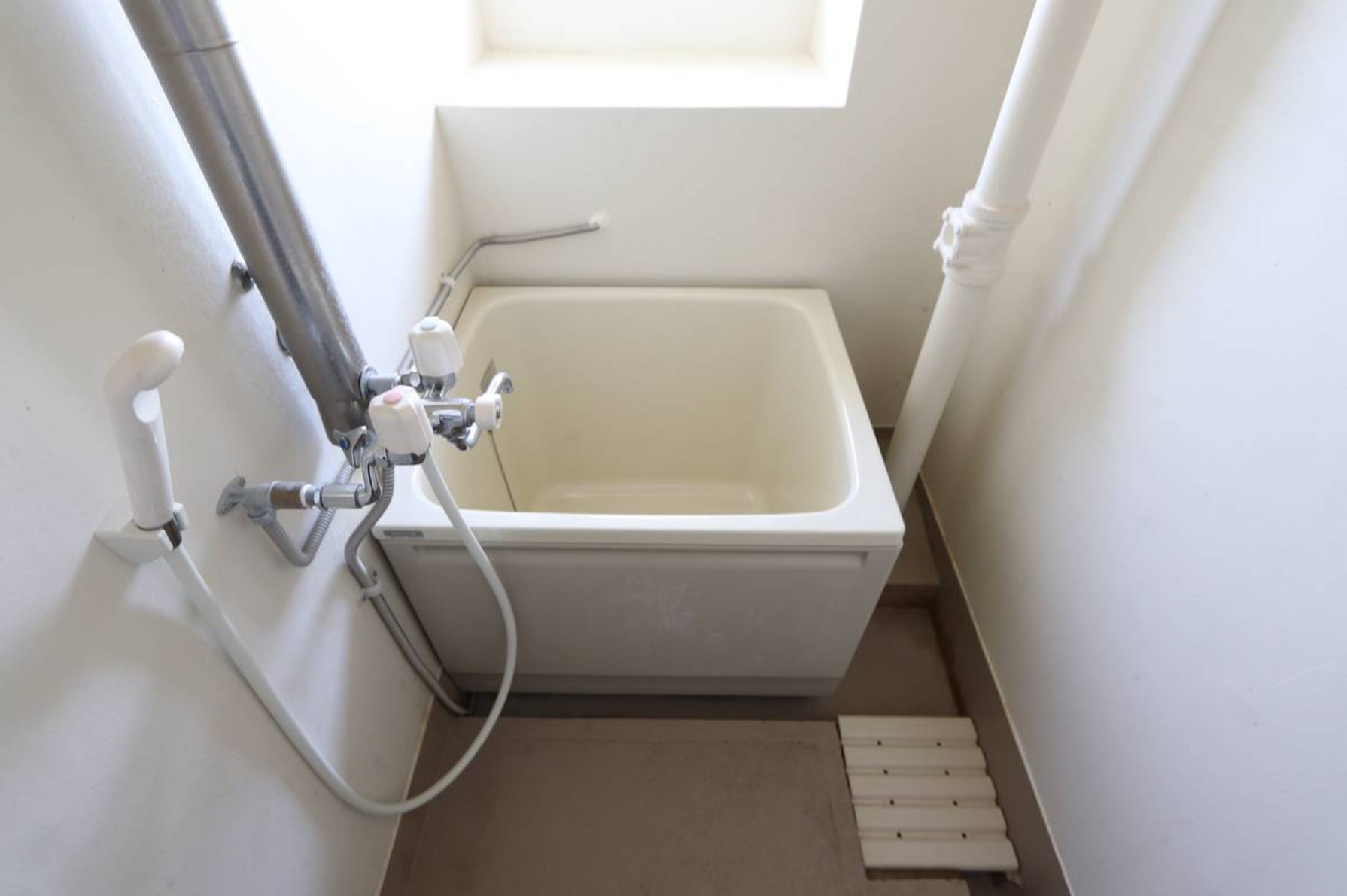 バス・シャワールーム　同タイプ写真です