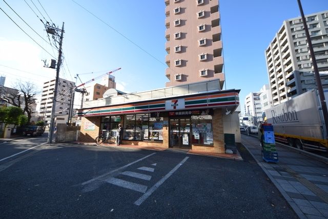 コンビニ　セブンイレブンさいたま吉敷町店（コンビニ）まで122m