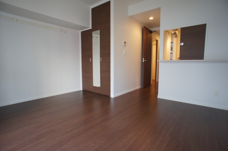 居室・リビング　別号室イメージ