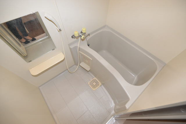 バス・シャワールーム　お風呂です