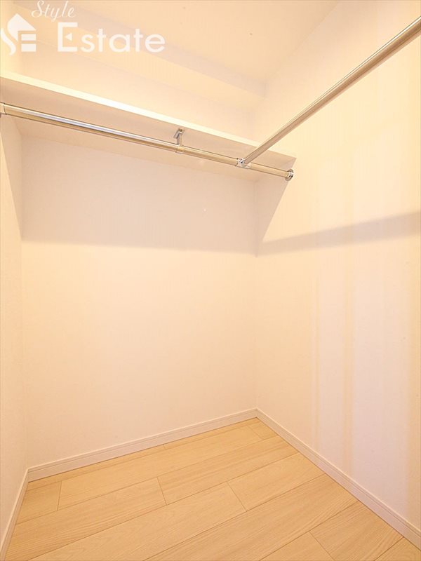 収納　ウォークインクローゼット