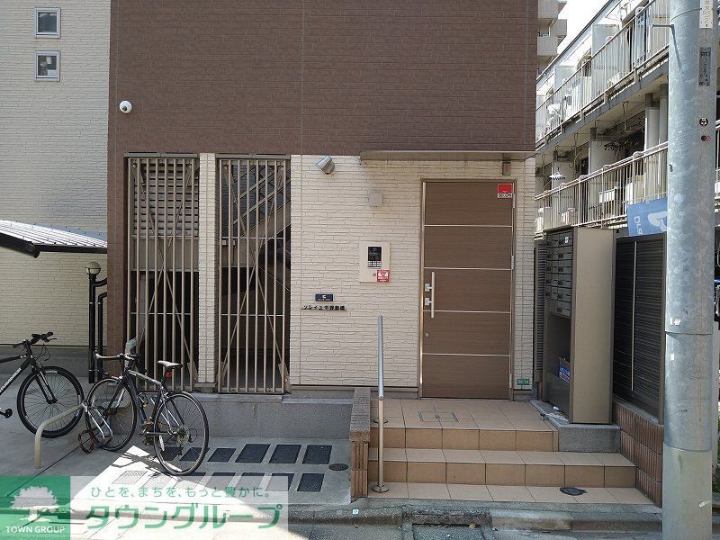 エントランス　オートロックゲート