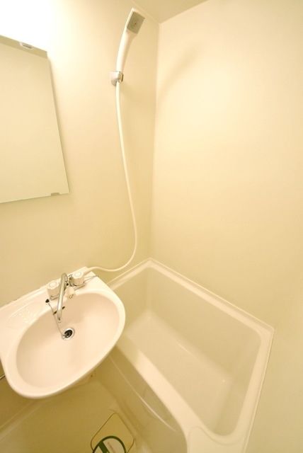 バス・シャワールーム　室内・室内設備