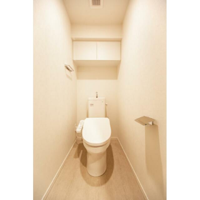 トイレ　※写真は同タイプ住戸です。