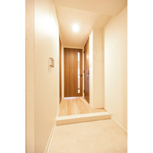 玄関　※写真は同タイプ住戸です。