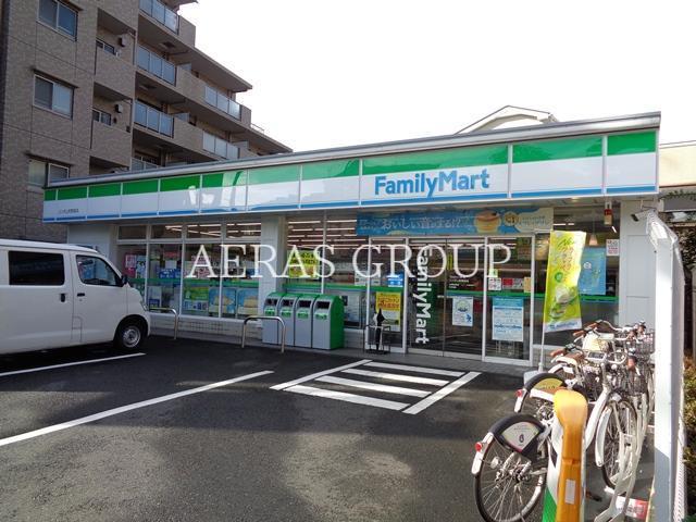 コンビニ　ファミリーマート三ツ沢上町駅前店（コンビニ）まで322m