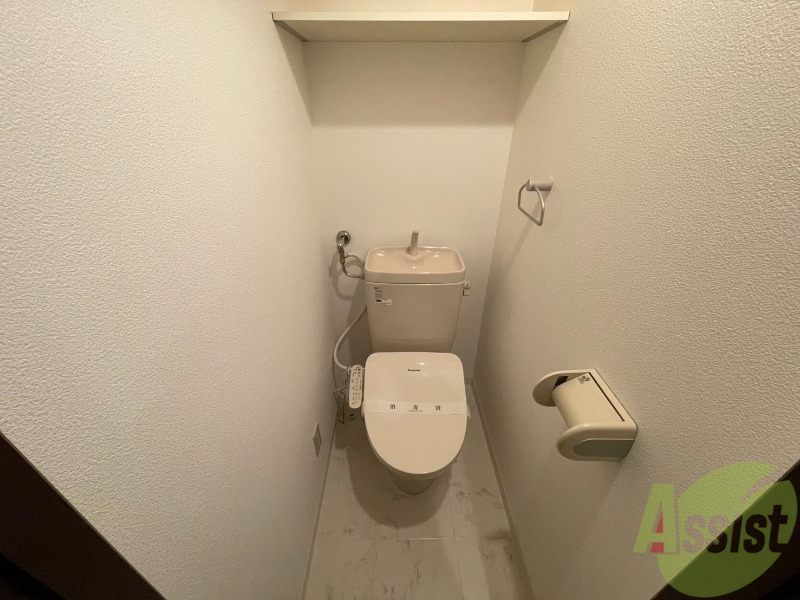 トイレ　ウォシュレット機能がついたトイレ。安心して使用できますね。