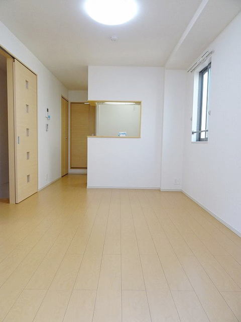 居室・リビング　人気のカウンターキッチンです