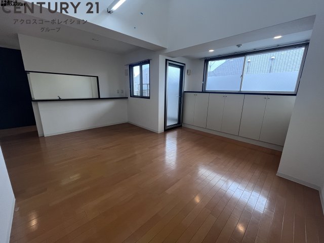 居室・リビング　18.1帖のLDKです♪