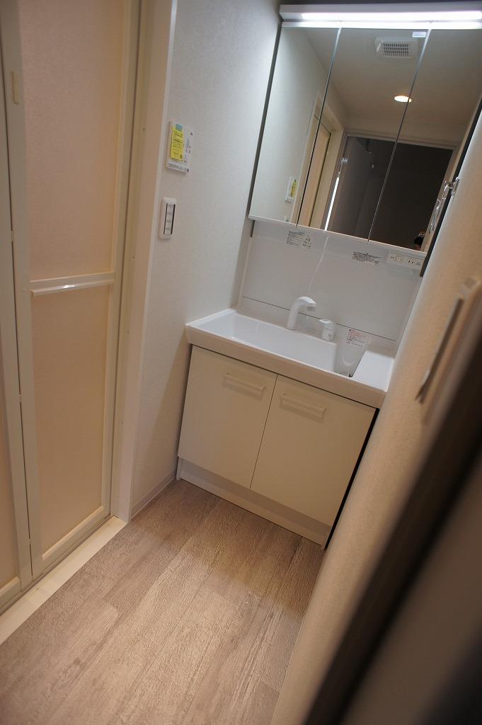 洗面設備　広い洗面スペース