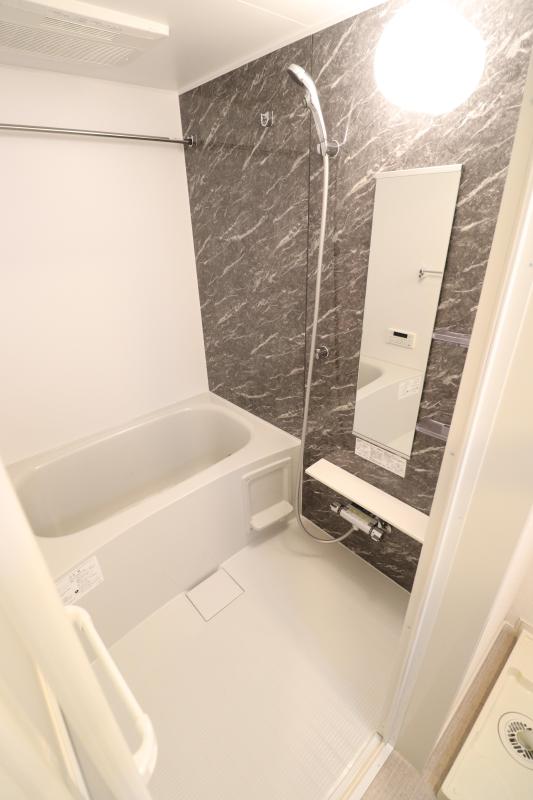 バス・シャワールーム　追い焚き、浴室乾燥機付きバス