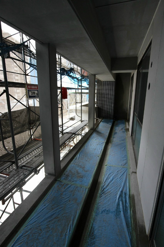 バルコニー　日当たり良好