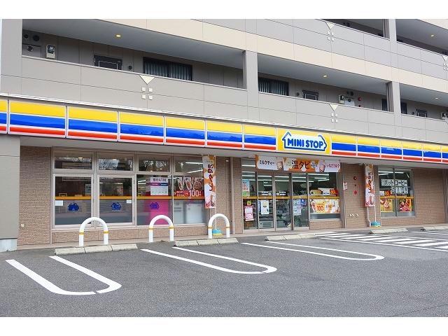 コンビニ　ミニストップ笠原向島店（コンビニ）まで1242m