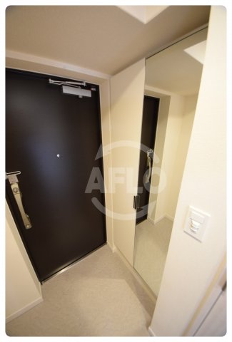 玄関　プレサンス谷町九丁目駅前　玄関