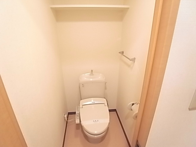 トイレ　別部屋