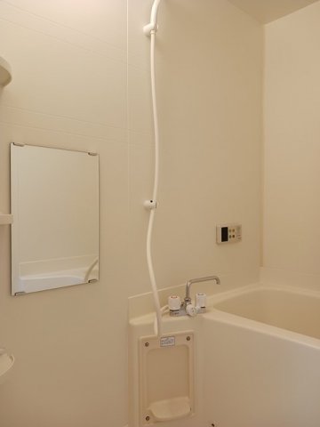 バス・シャワールーム　ゆったり過ごせるお風呂です