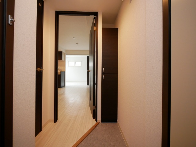 玄関　広々とした玄関です！