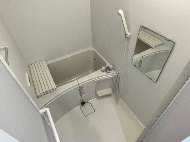 バス・シャワールーム　別部屋参考写真