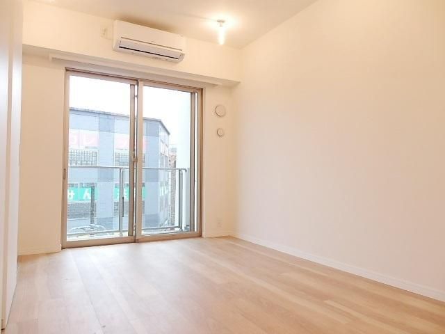 その他部屋・スペース　洋室７帖　オシャレな照明付