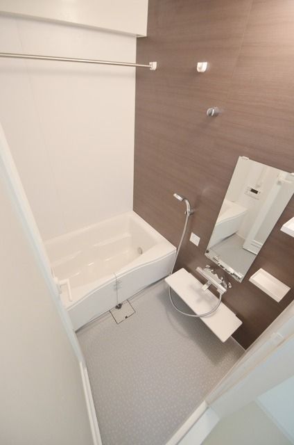 バス・シャワールーム　清潔な浴室！