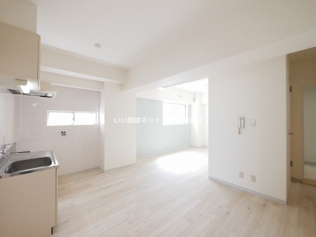 居室・リビング　画像と現状が異なる場合は現状優先となります。