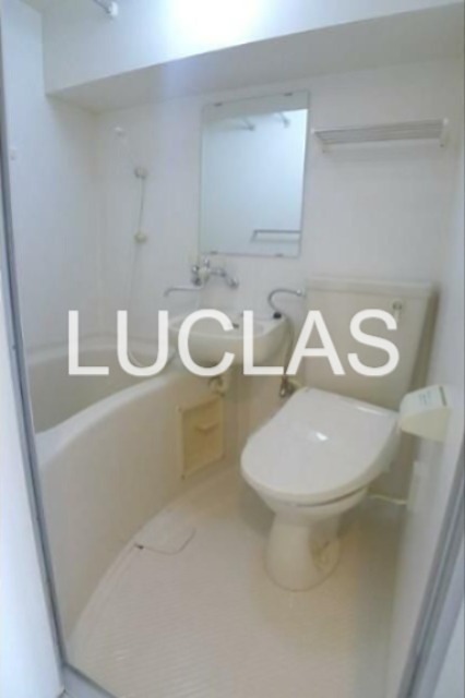 バス・シャワールーム　浴室も付いており、日々の疲れを癒します♪