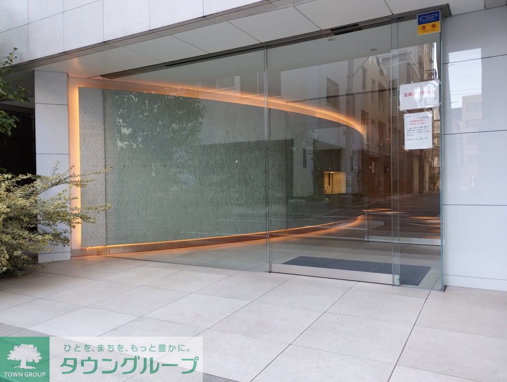 エントランス　エントランス