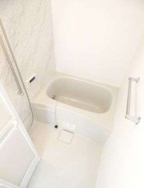 バス・シャワールーム　日々の暮らしに欠かせないお風呂です