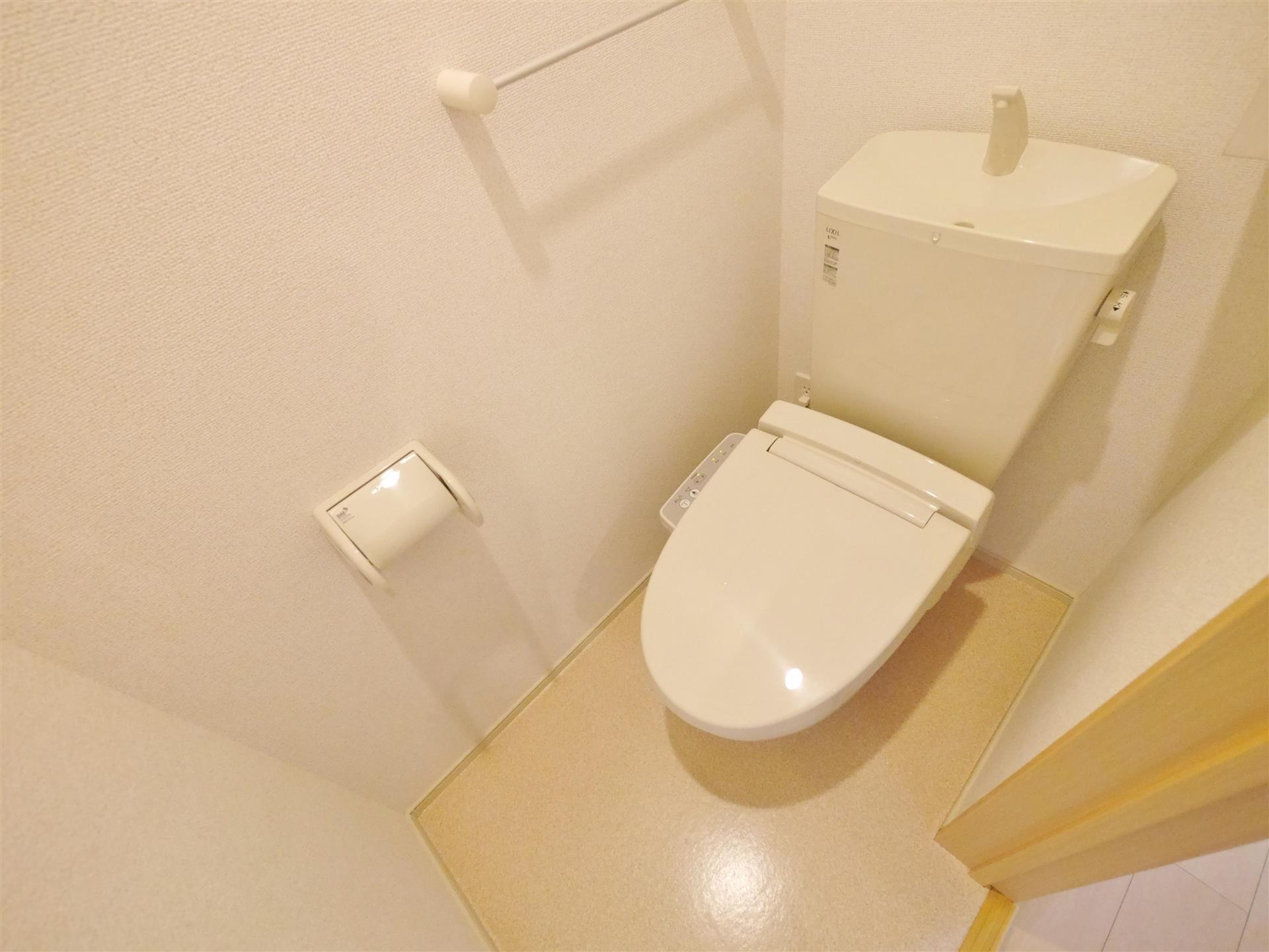 トイレ　※同タイプの別物件の写真です※