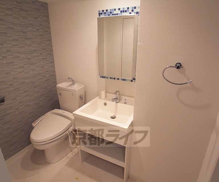 洗面設備　独立洗面台です。