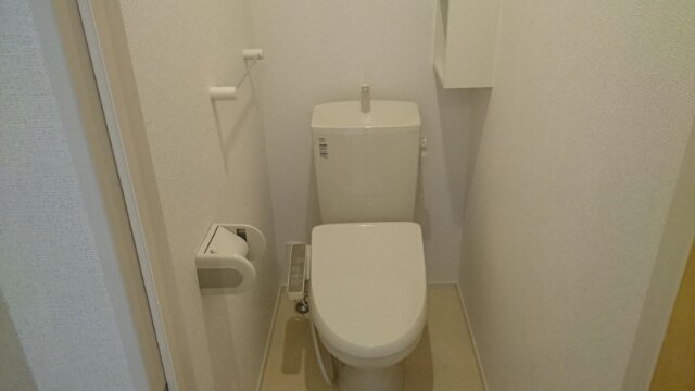 トイレ　清潔感のあるトイレです