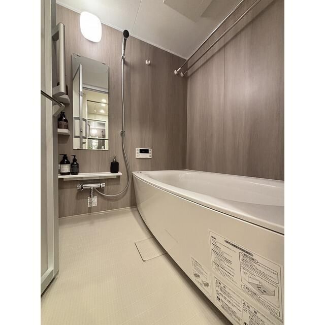 バス・シャワールーム　別部屋参考写真