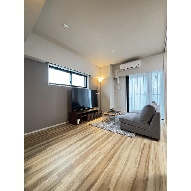 居室・リビング　※別部屋参考写真